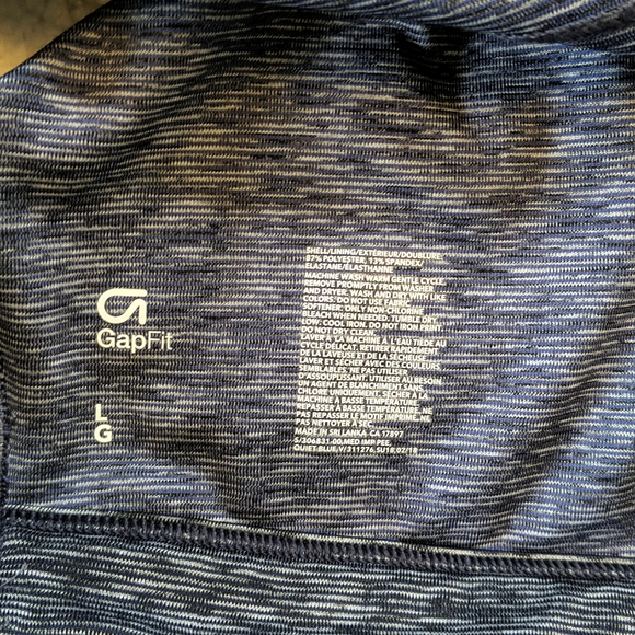 GapFit Peek-a-boo Sports Bra in quiet blue size large - Picture 5 of 6